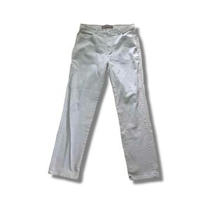 Gloria Vanderbilt ‘Amanda’ Straight Leg Grey Jeans
